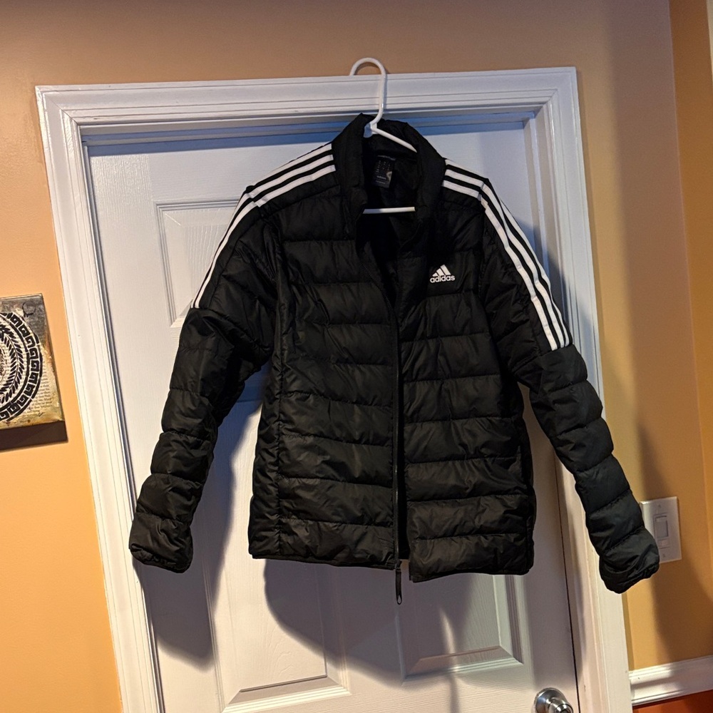 Adidas Men’s Black and White Puffer Jacket